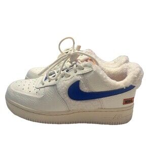 Nike Air Force 1 Low '07 Sherpa Fleece D06680-100 size 6.5 Womens